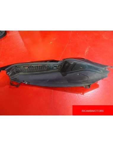 PLASTICA PEDANA DX PIAGGIO MP3 250